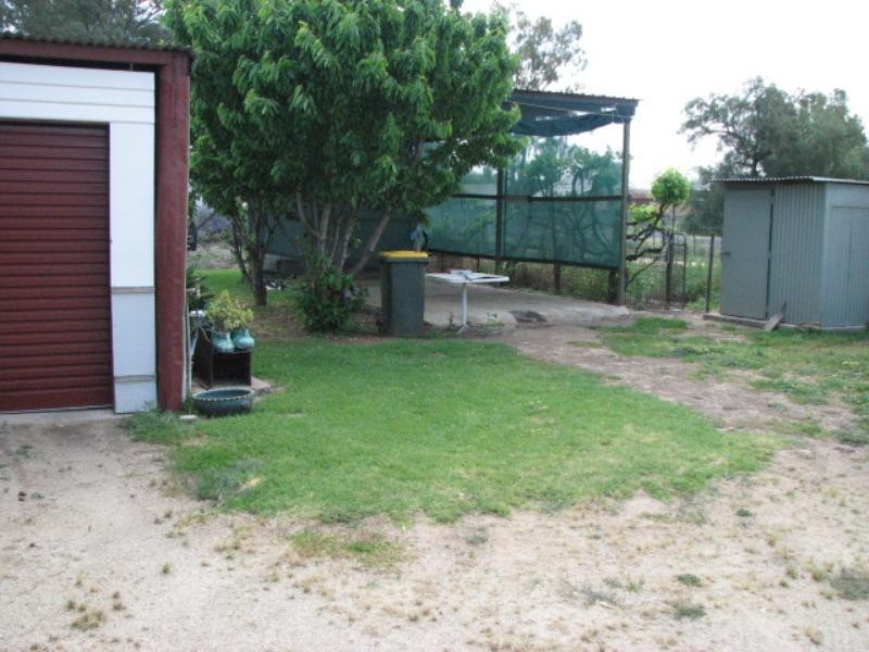 9 Cowra Street, Gooloogong NSW 2805