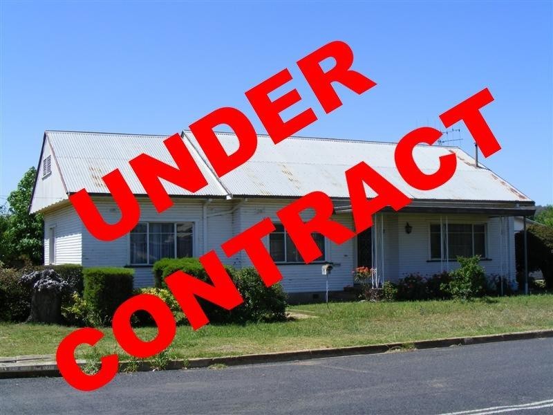 2 Belmore Street, Cowra NSW 2794