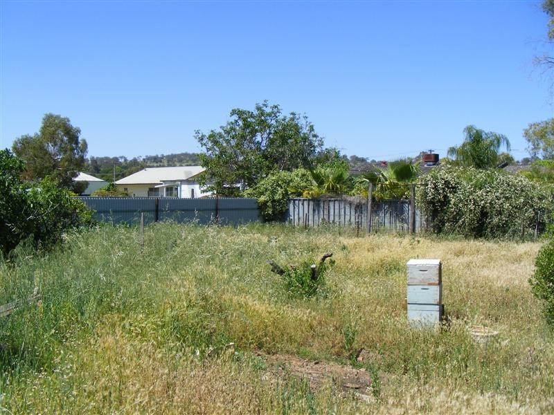 2 Belmore Street, Cowra NSW 2794