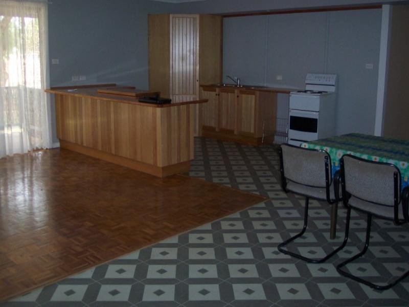 31-33 Waratah Street, Cowra NSW 2794