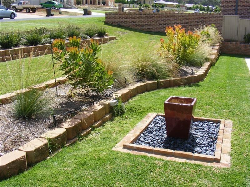 30 Acacia Circuit, Cowra NSW 2794