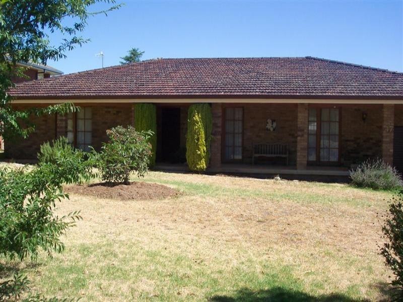 47 Evans Street, Cowra NSW 2794