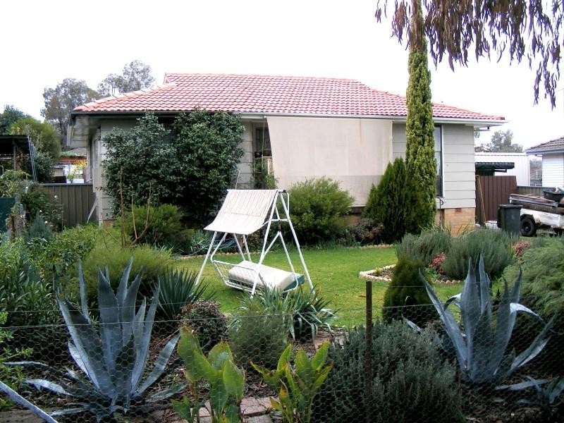 49 Victor Street, Cowra NSW 2794