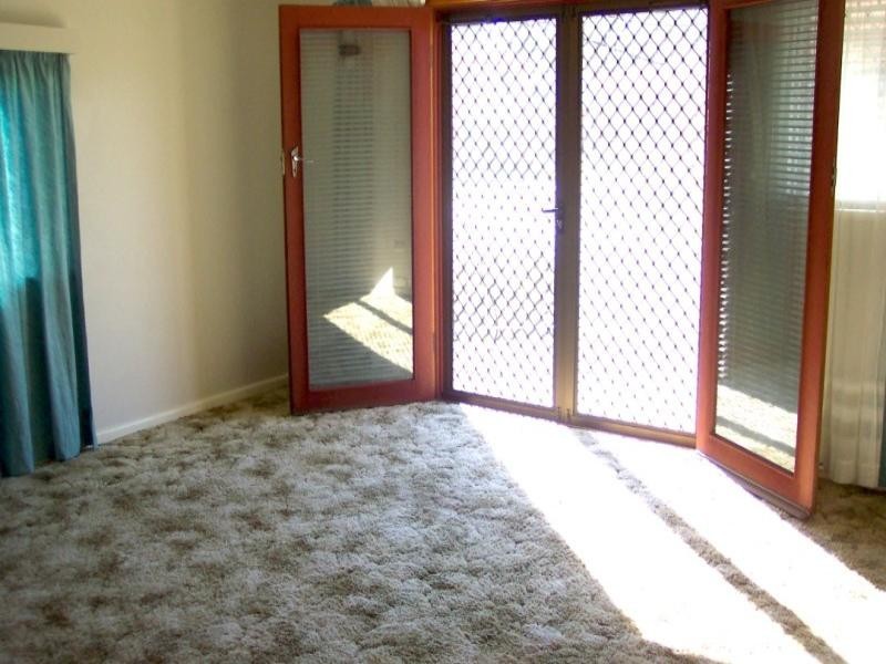 4 Brisbane Avenue, Cowra NSW 2794