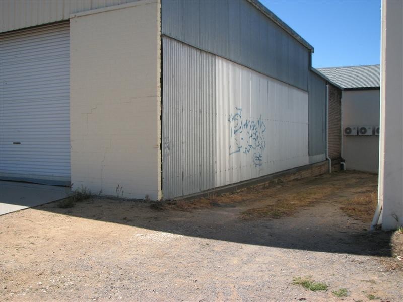 2 LYNCH Street, Cowra NSW 2794