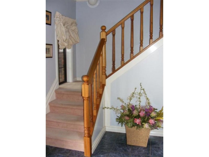 9 Appian Way, Cowra NSW 2794