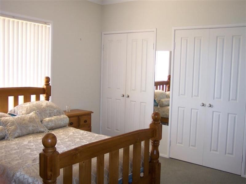 25 Dawson Drive, Cowra NSW 2794