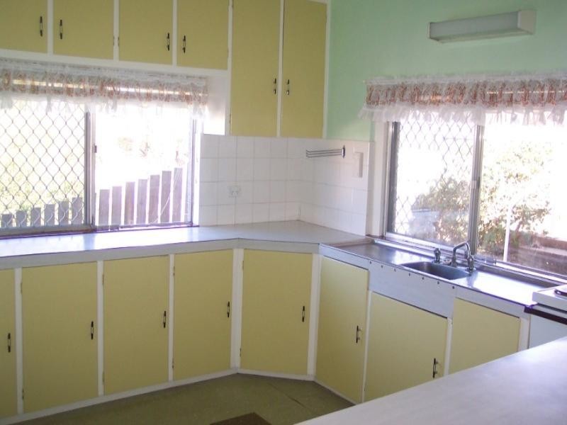 4 Brisbane Avenue, Cowra NSW 2794