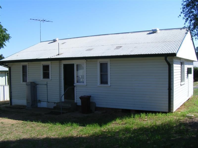 29 Eulo Street, Cowra NSW 2794
