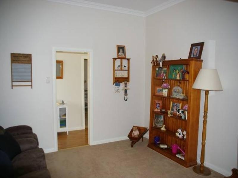 28 Parkes Street, Cowra NSW 2794
