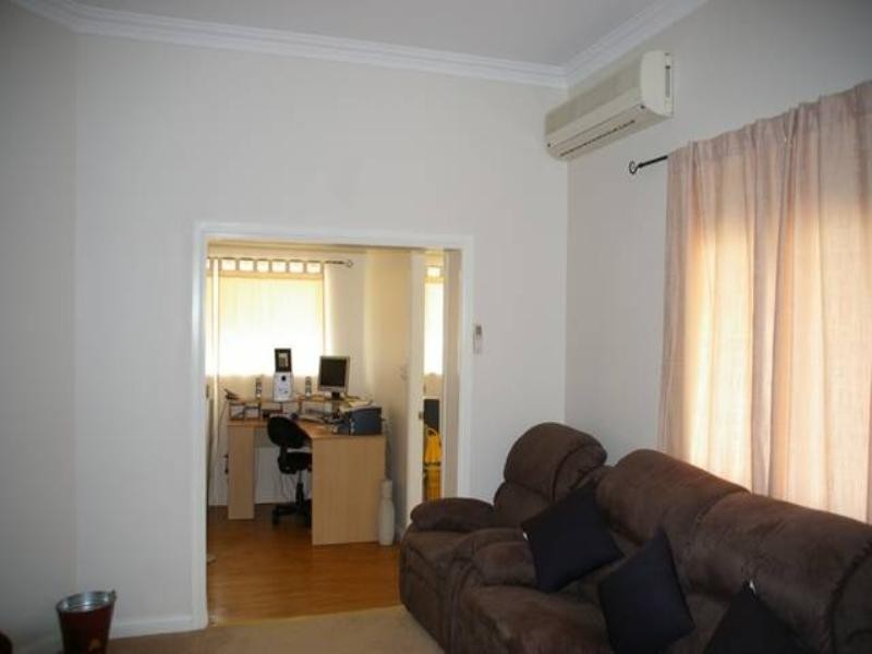 28 Parkes Street, Cowra NSW 2794