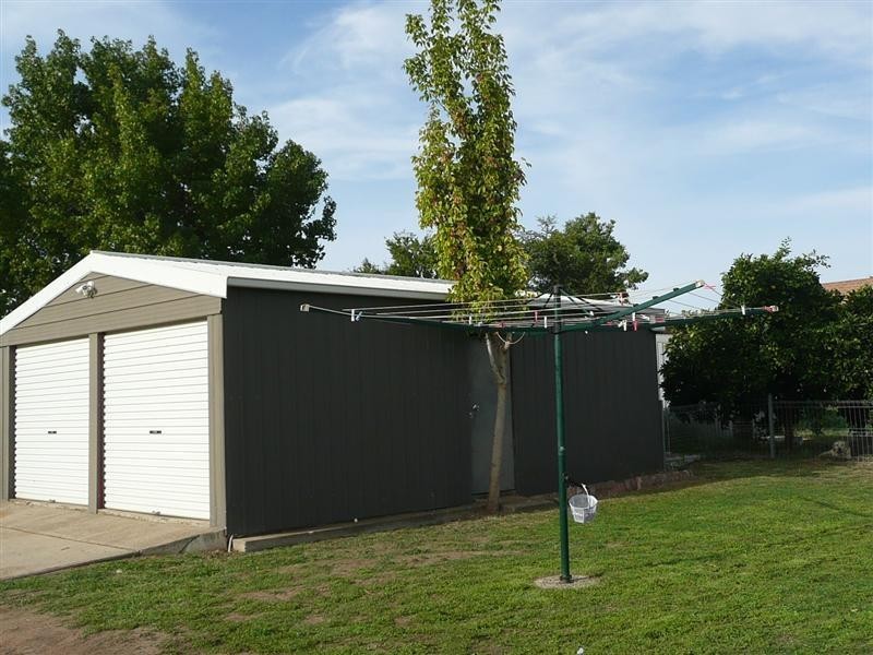 49 Kite Street, Cowra NSW 2794