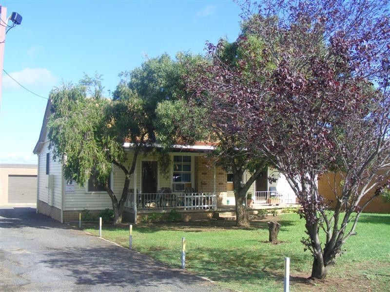 68 Redfern Street, Cowra NSW 2794