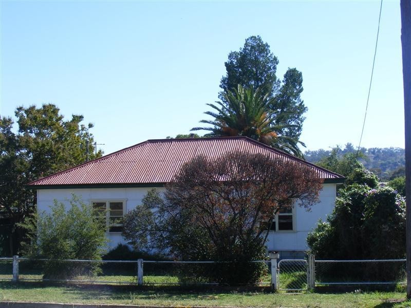 14 Whitby Street, Cowra NSW 2794