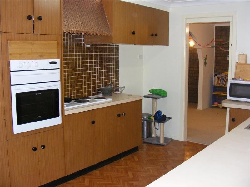 17 Elizabeth Avenue, Cowra NSW 2794