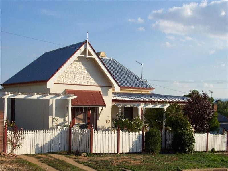 1 Daly Street, Cowra NSW 2794