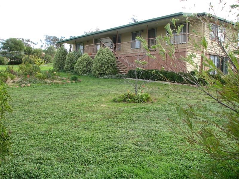 15 Henley Street, Bendick Murrell NSW 2803