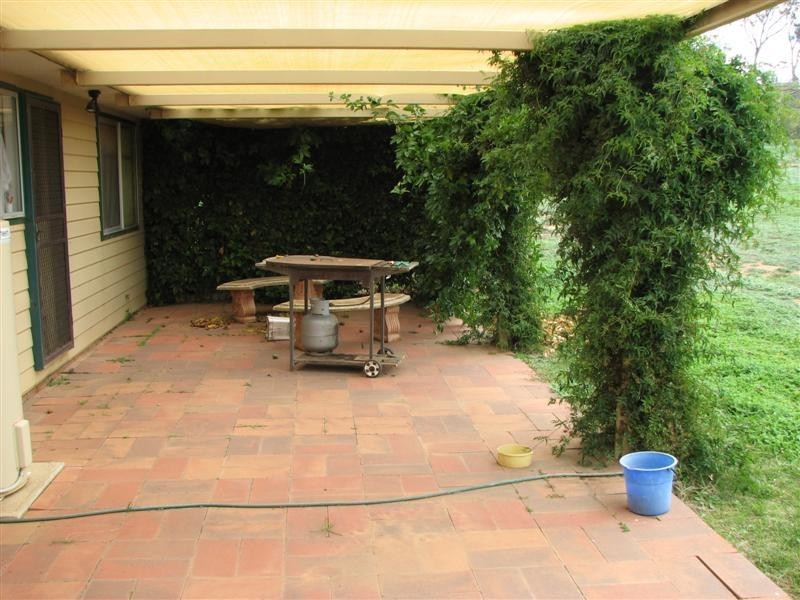 15 Henley Street, Bendick Murrell NSW 2803