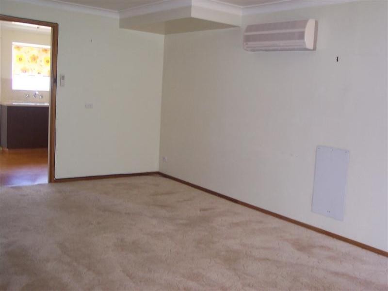 37A Newcombe Street, Cowra NSW 2794