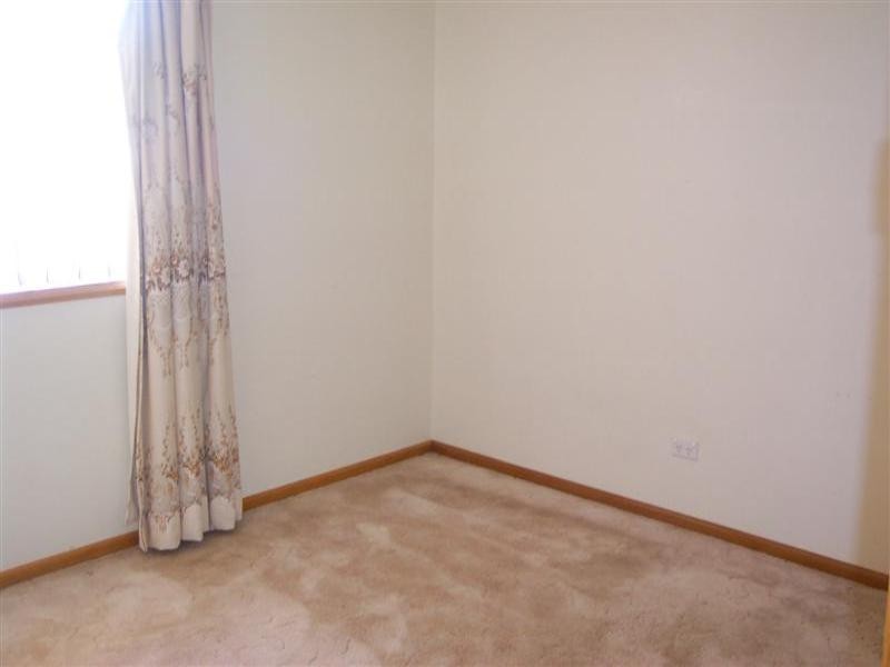 37A Newcombe Street, Cowra NSW 2794