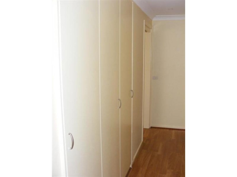 28 Newcombe Street, Cowra NSW 2794