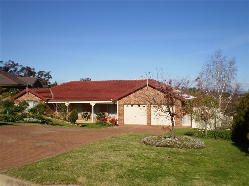 10 Grevillea Close, Cowra NSW 2794