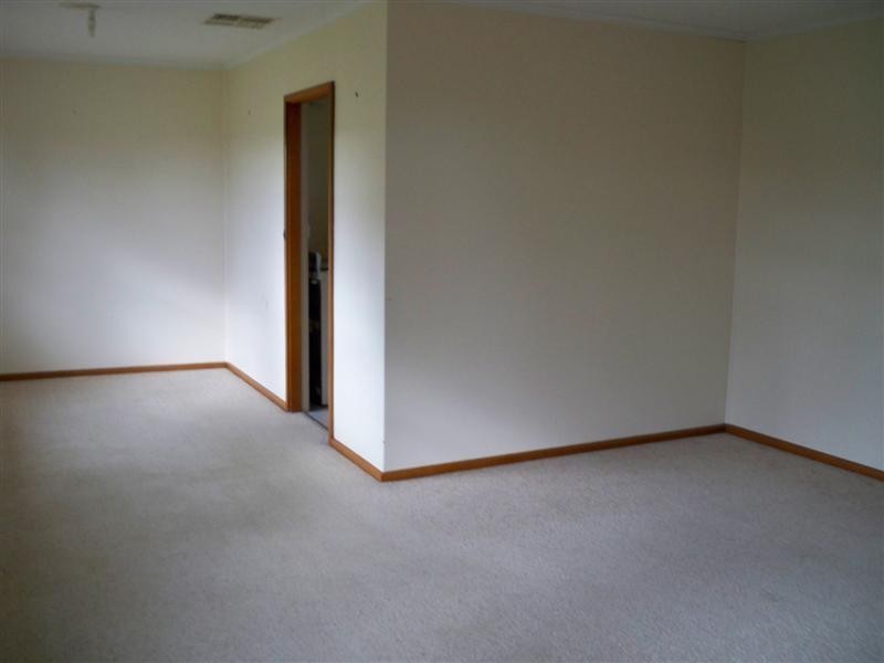 39 Macassar Street, Cowra NSW 2794