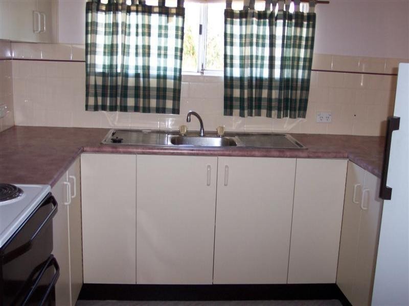 2/15 East Street, Canowindra NSW 2804