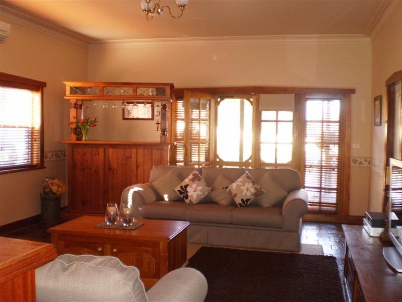 143 Fitzroy Street, Cowra NSW 2794