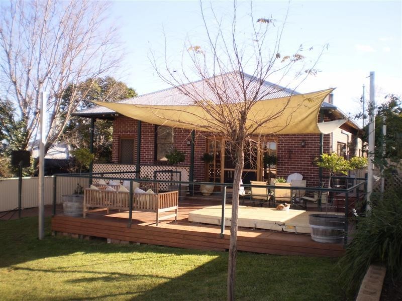 143 Fitzroy Street, Cowra NSW 2794