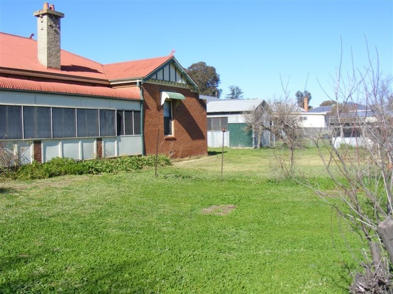 41 Vaux Street, Cowra NSW 2794
