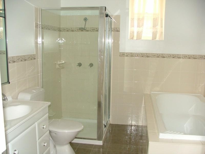 8 Smith Street, Cowra NSW 2794