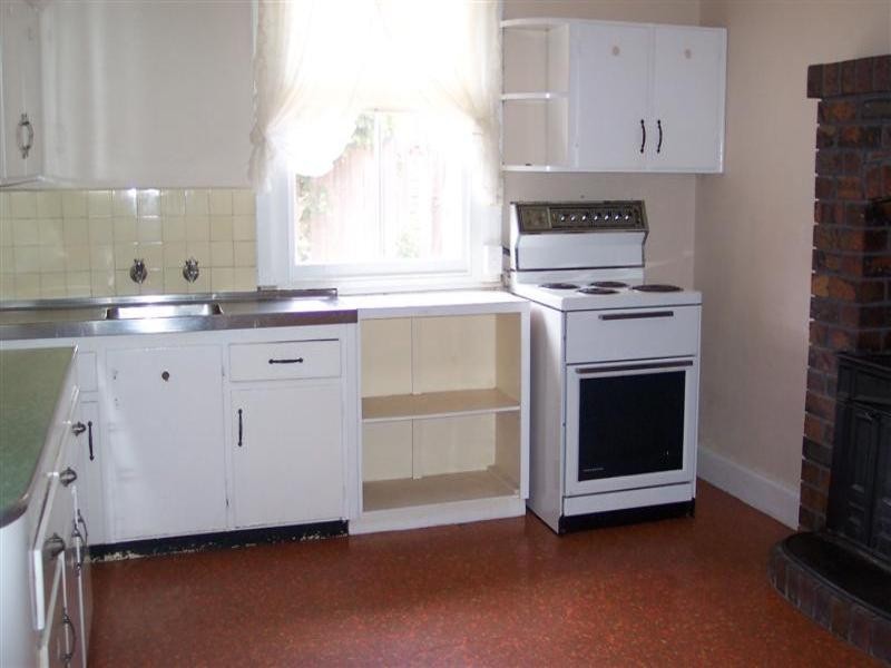 151 Fitzroy Street, Cowra NSW 2794