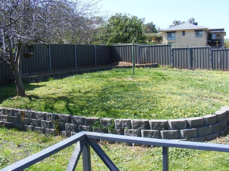 13 Amaroo Avenue, Cowra NSW 2794