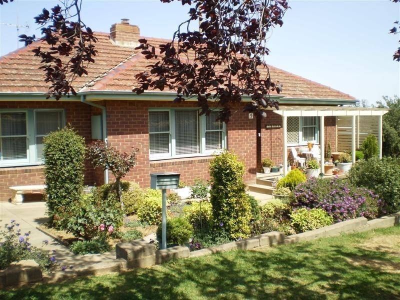 9 Liverpool Street, Cowra NSW 2794