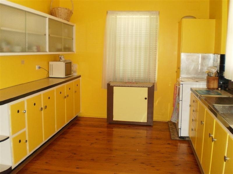 9 Liverpool Street, Cowra NSW 2794