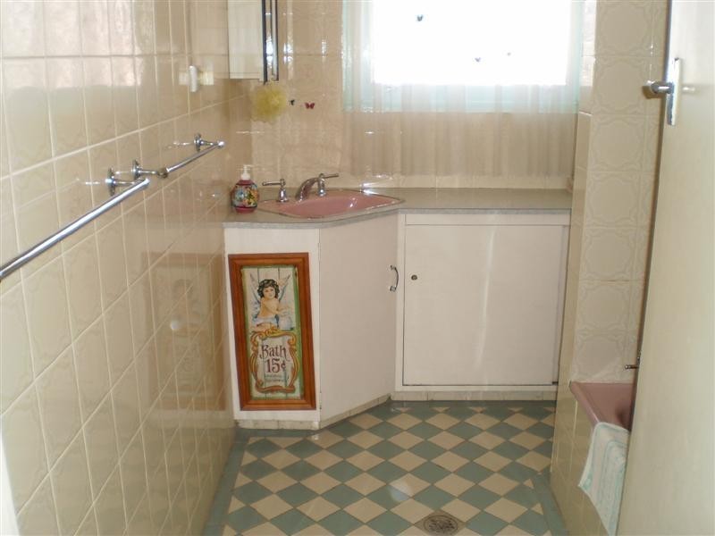 9 Liverpool Street, Cowra NSW 2794