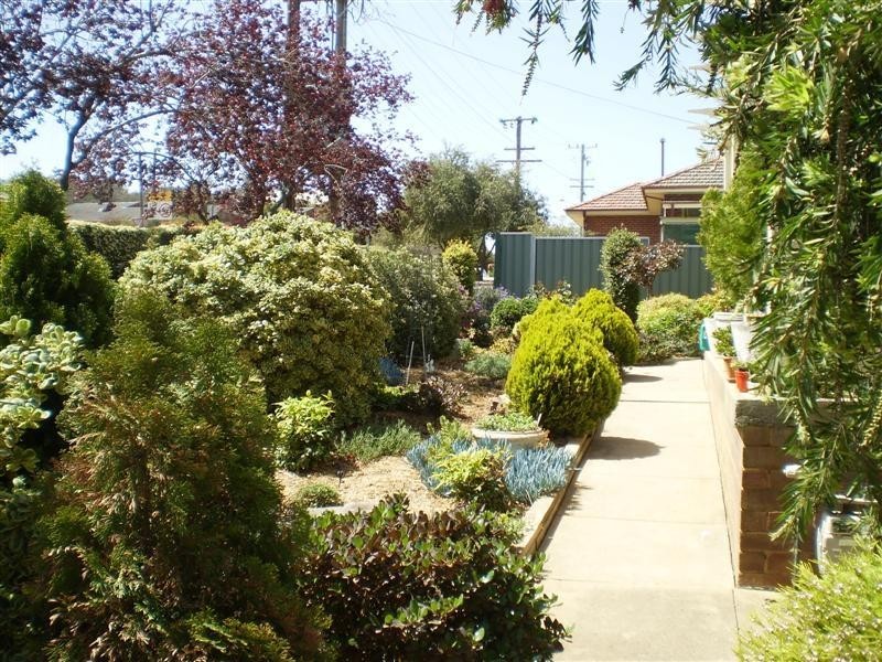 9 Liverpool Street, Cowra NSW 2794