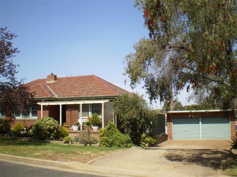 9 Liverpool Street, Cowra NSW 2794