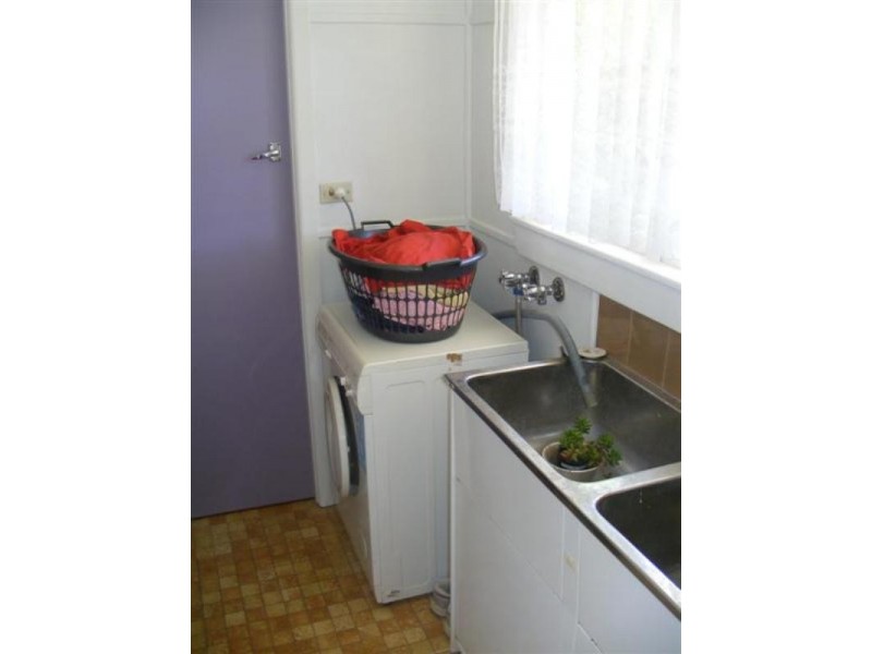 2 Belmore Street, Cowra NSW 2794