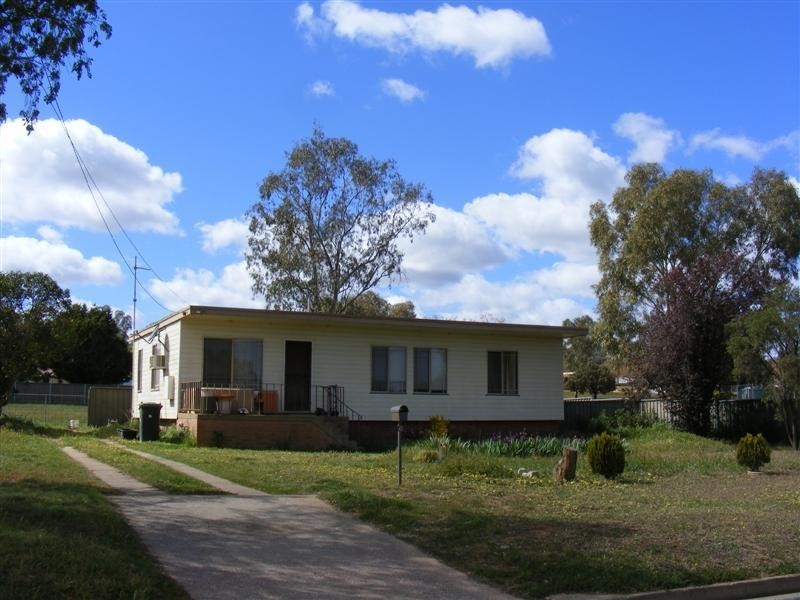 47 Wellington Street, Cowra NSW 2794