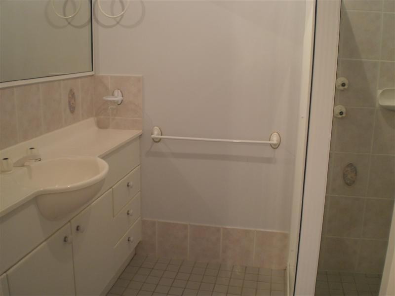 75 Lyall Street, Cowra NSW 2794