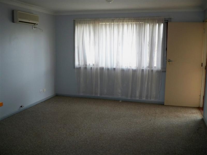 Units 1 & 2 – 28 Hartley Street, Cowra NSW 2794