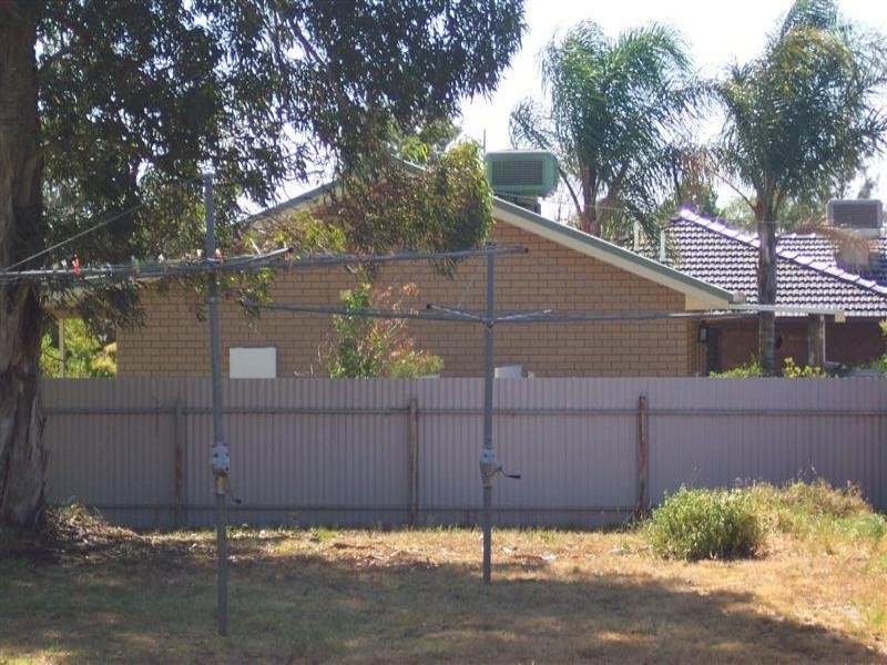 Units 1 & 2 – 28 Hartley Street, Cowra NSW 2794