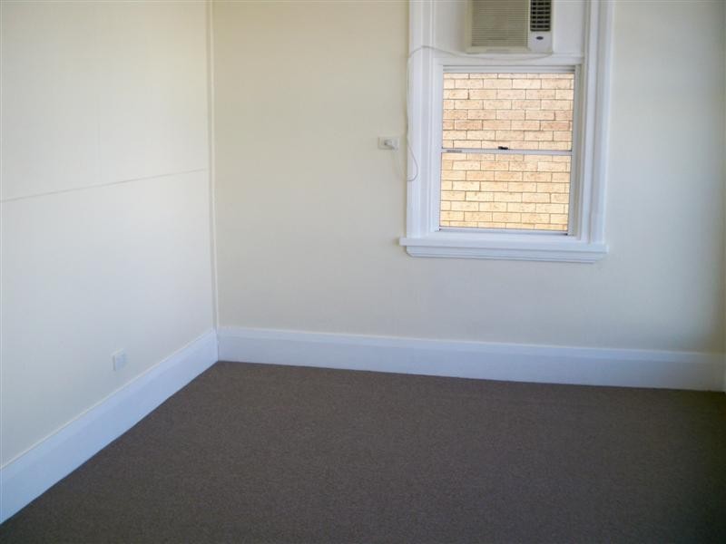 12 Macquarie Street, Cowra NSW 2794