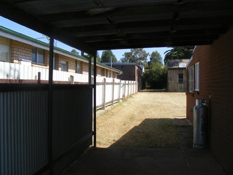 15 Dungaleer Street, Cowra NSW 2794