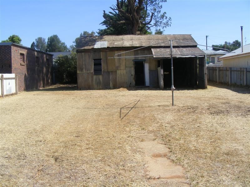 15 Dungaleer Street, Cowra NSW 2794