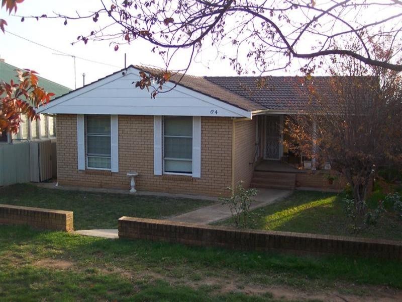 64 Lachlan Street, Cowra NSW 2794