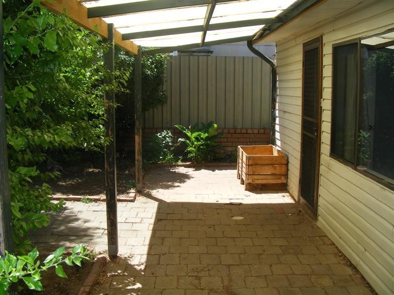 38 Liverpool Street, Cowra NSW 2794