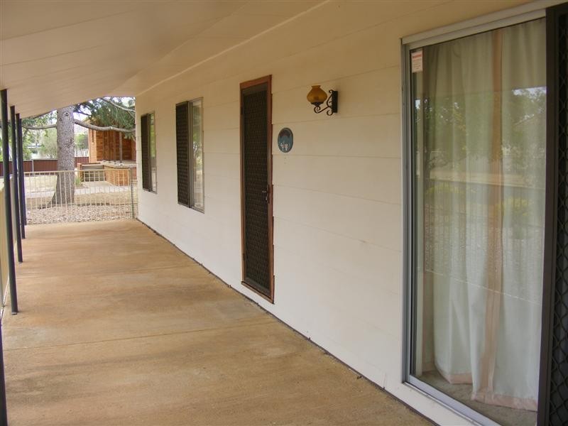 23 Cooyal Street, Cowra NSW 2794